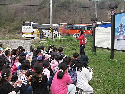 학돌초등학교 '우리고장바로알기' 3학년 체험학습 모습 썸네일 이미지